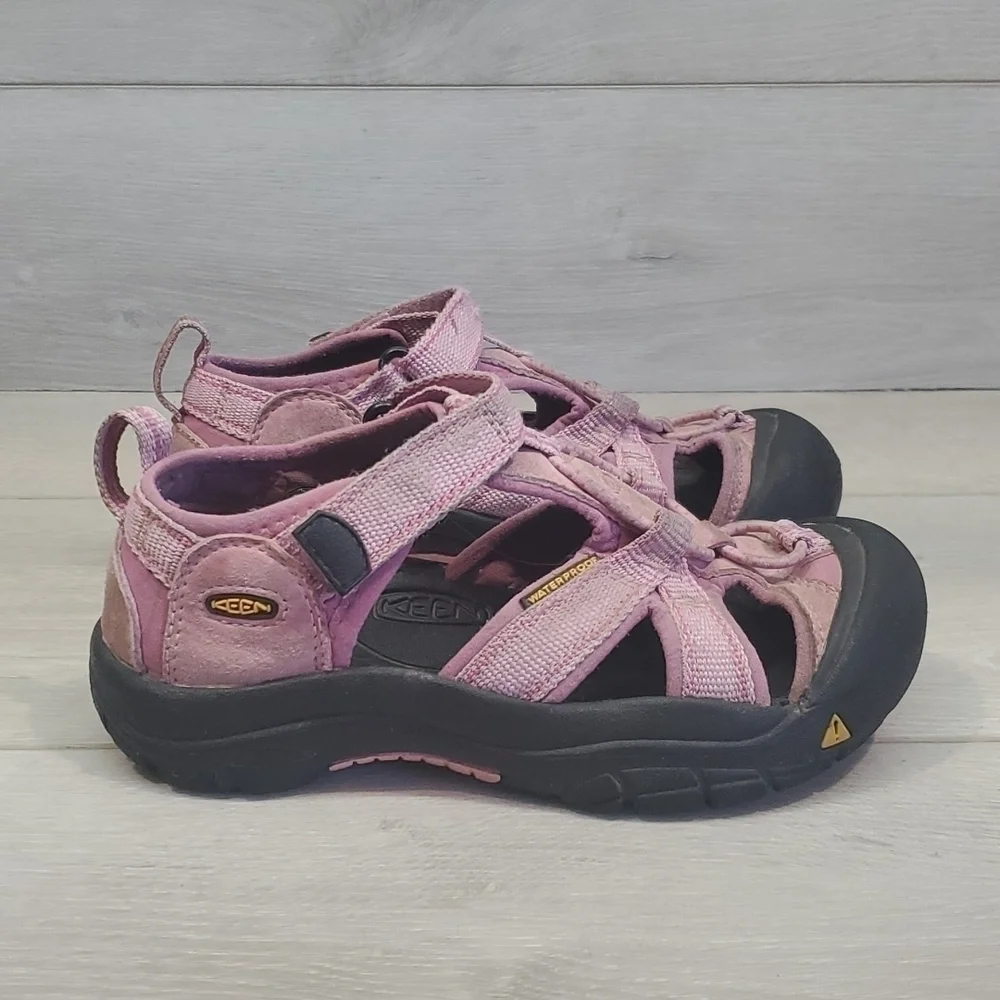 Keen Kids Girls Waterproof Hiking Sandals shoes sz 13